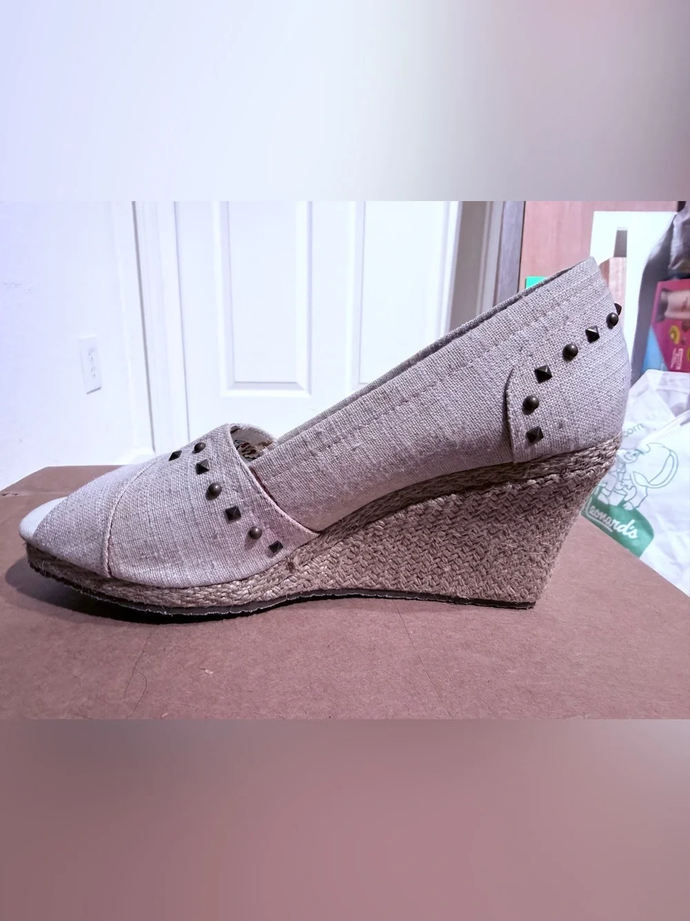 Skechers Cali Salty Natural Linen Peep Toe Studded Wedges Womens Size 9